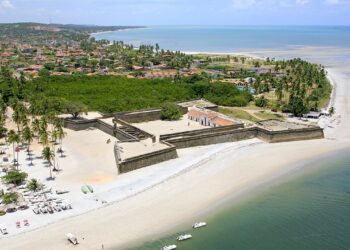 As cidades brasileiras onde há mais casas do que moradores