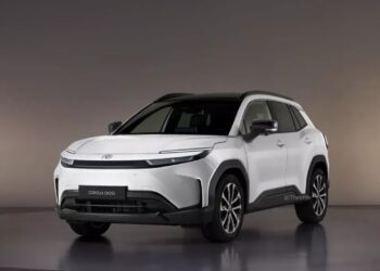 Incrível! Toyota Corolla Cross deixa rivais para trás em 2025