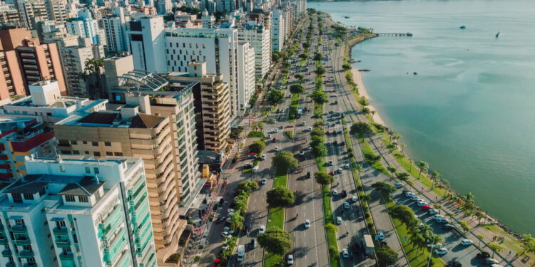 A ilha que virou febre entre turistas brasileiros e estrangeiros
