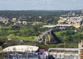 Todo brasileiro sonha em visitar essa cidade para fazer compras