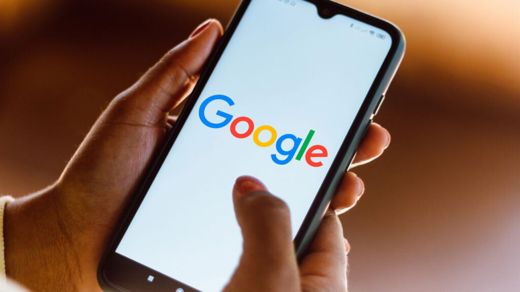 Em movimento agressivo, Google gasta US$ 2,4 bilhões para contratar 'gênios' da IA!