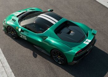 Ferrari 296 Speciale híbrida impressiona com performance digna da F1