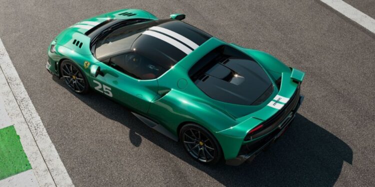 Ferrari 296 Speciale híbrida impressiona com performance digna da F1