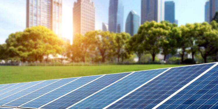 Cidades com energia solar - Créditos: depositphotos.com / gyn9037