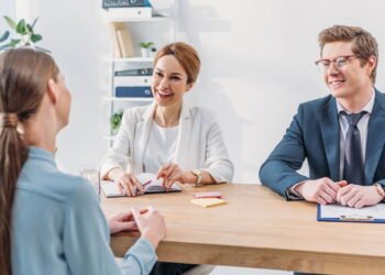 Dicas práticas para se destacar em entrevistas de emprego