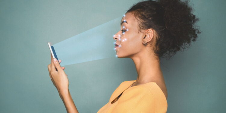 Como funciona o reconhecimento facial que desbloqueia seu celular?