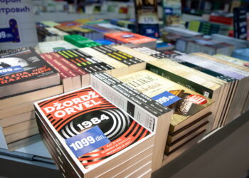 Conheça a lista de livros que já foram banidos ou vistos como ameaça social!
