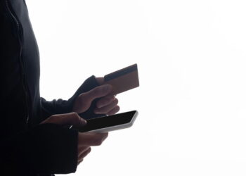 Golpes em alta no e-commerce preocupam lojistas e clientes