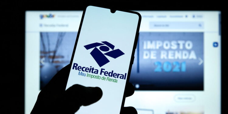 O segredo para aposentados pagarem menos Imposto de Renda em 2025