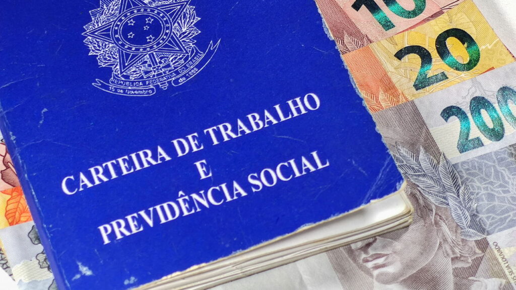 O maior pagamento do PIS/PASEP já começa em julho para milhões