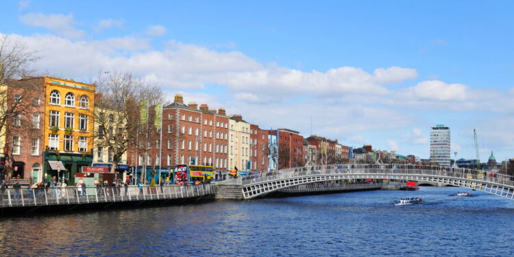 Irlanda ganha destaque entre brasileiros e o interesse só cresce