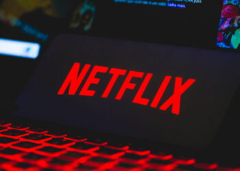 Os melhores thrillers da Netflix para quem ama tensão e reviravolta