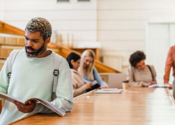 Concurso da Educação no RS abre 6 mil vagas para professores! Confira