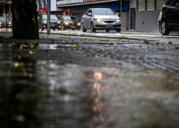 Calor extremo e chuvas irregulares marcam agosto no Brasil