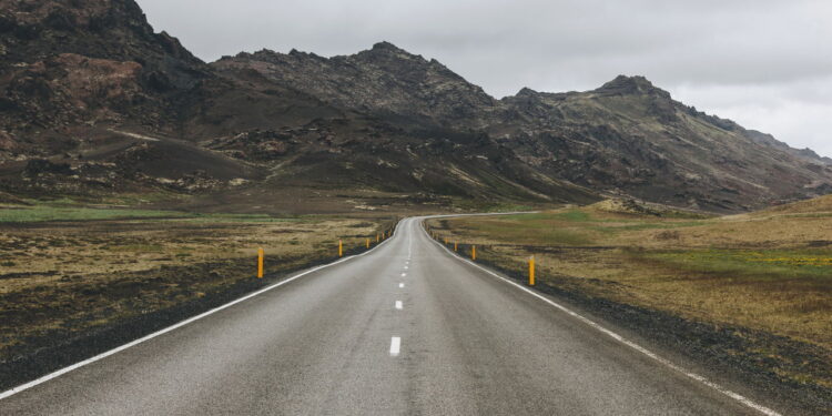 Road trip - Créditos: depositphotos.com / IraGirichBO