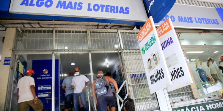 O que fazer após ganhar na Mega-Sena? Saiba transformar o prêmio em riqueza