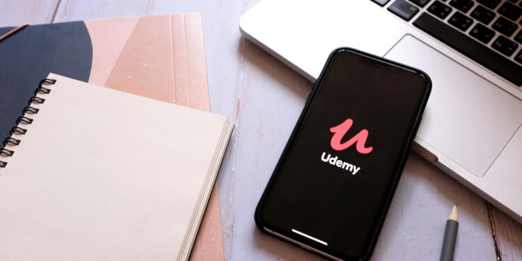 Site libera milhares de cursos e quase ninguém está falando sobre!