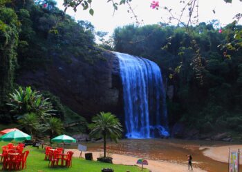 A cachoeira mais bonita do interior paulista está nessa cidade