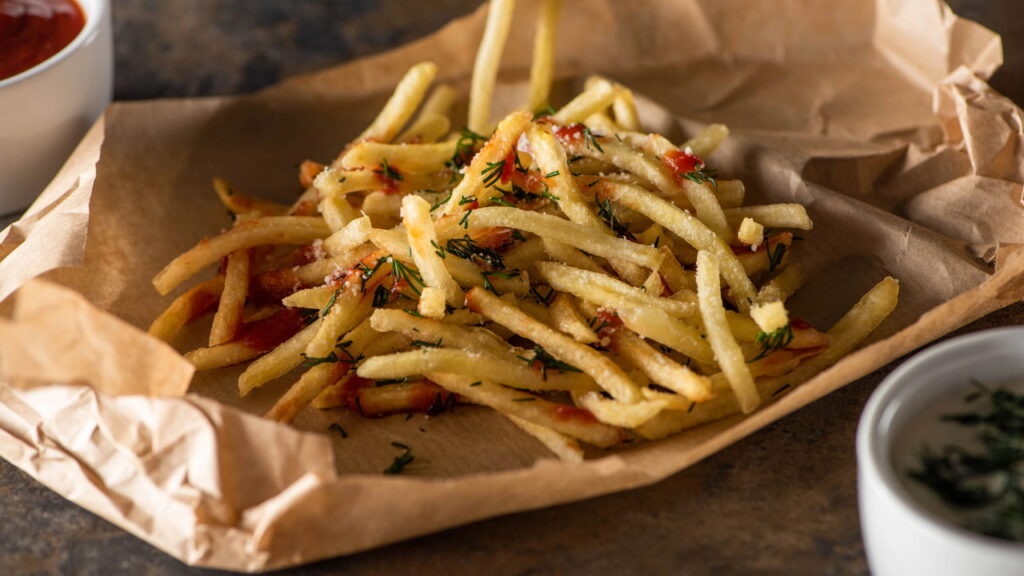 Batata frita crocante nasceu de um erro na cozinha? Conheça a história!