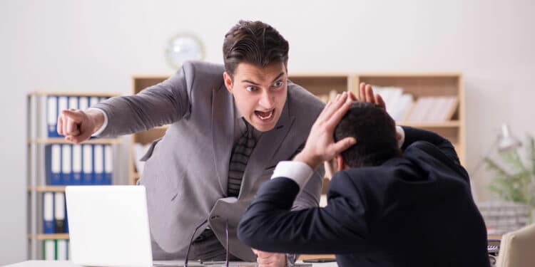 Como lidar com chefes difíceis? Estratégias para um ambiente saudável!
