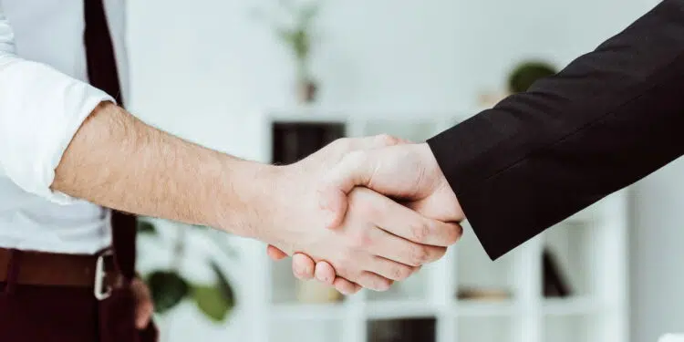 Quer um aumento? Aprenda a construir argumentos que convencem seu chefe!