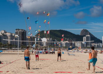 Como o futevôlei queima calorias e diverte ao mesmo tempo! Entenda a modalidade