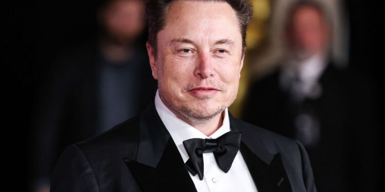 Mais uma baixa na empresa de Musk! CEO do X pede para sair