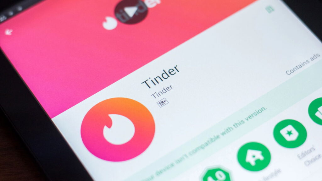 Encontro em dupla? Tinder lança recurso para você sair com seus amigos
