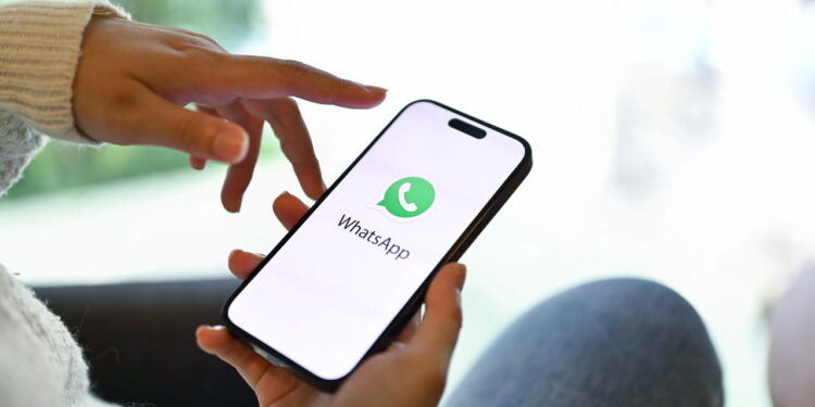 Aprenda a gerar imagens com IA do ChatGPT sem sair do WhatsApp