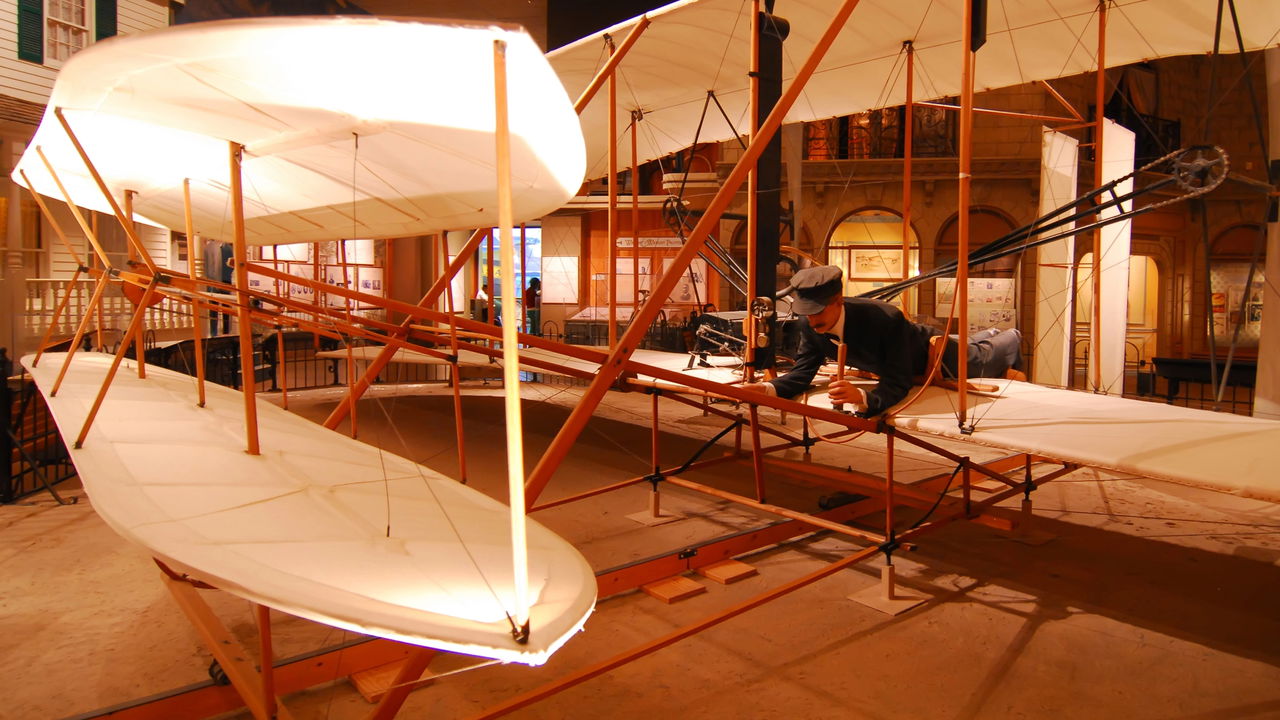 Como o avião foi inventado? A conquista dos céus pelos irmãos Wright!