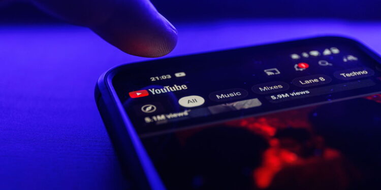 Quer criar Shorts? Nova IA do YouTube transforma suas fotos em vídeo!