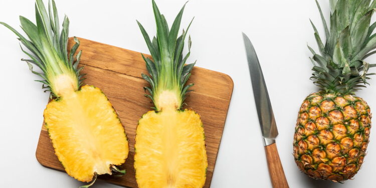 4 passos essenciais para cultivar abacaxi e colher frutas deliciosas