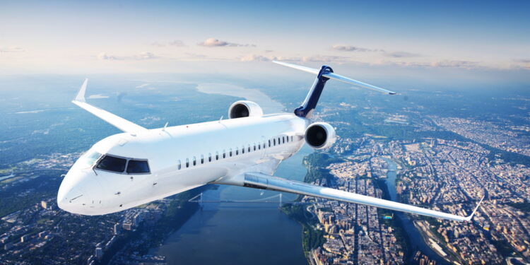 Vai viajar de avião? Saiba os direitos que podem salvar sua viagem