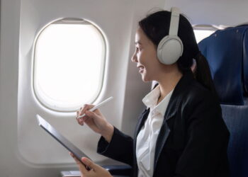 O melhor truque para evitar dor de ouvido no avião
