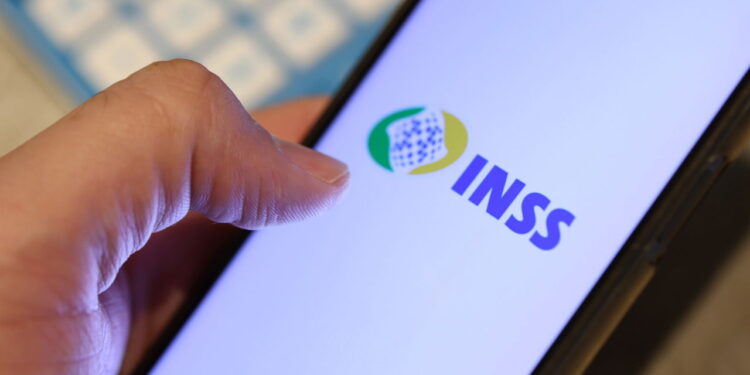 Aplicativo do INSS - Créditos: depositphotos.com / rmcarvalhobsb