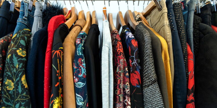 Interior de SP tem cursos gratuitos em arte e moda