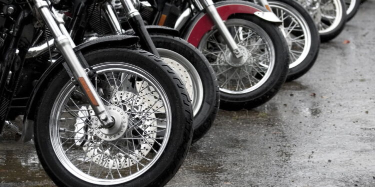 As motos mais econômicas de 2025 com baixo custo por km