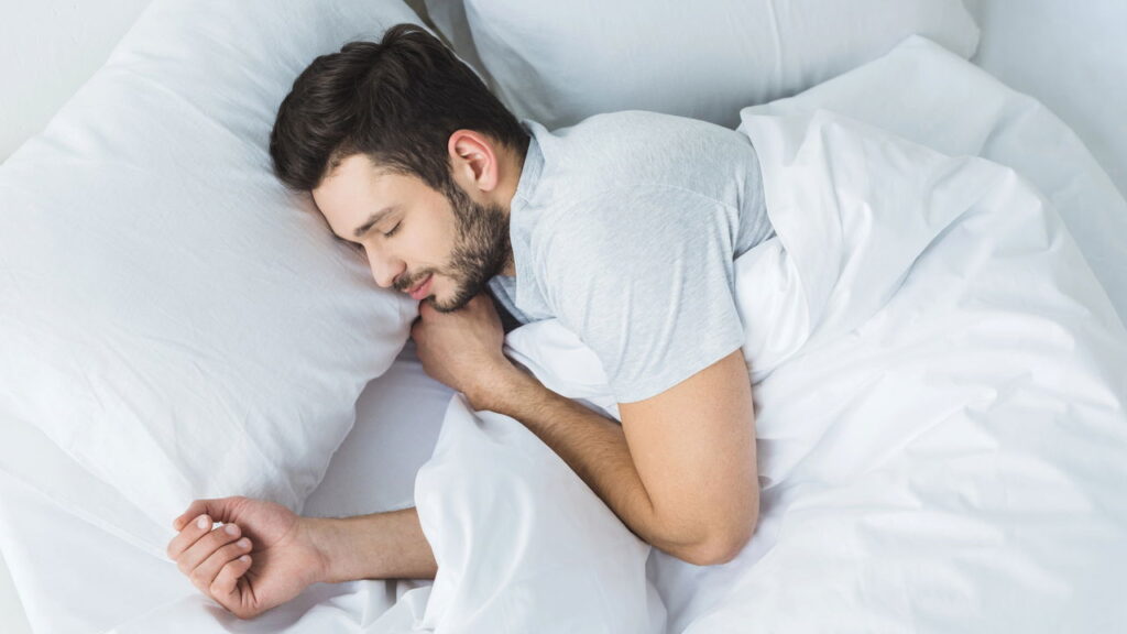 5 coisas que seu corpo faz enquanto você dorme e você não percebe