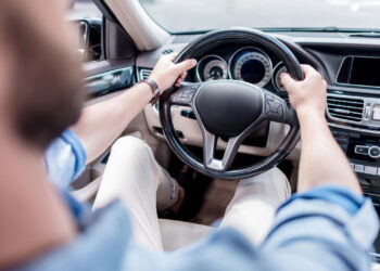 Quando trocar a bateria do carro sem correr riscos?