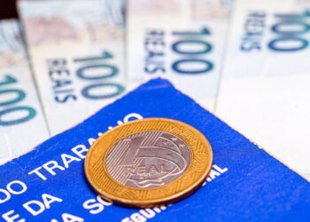 Quem trabalhou em 2023 pode ter direito a um valor extra em 2025