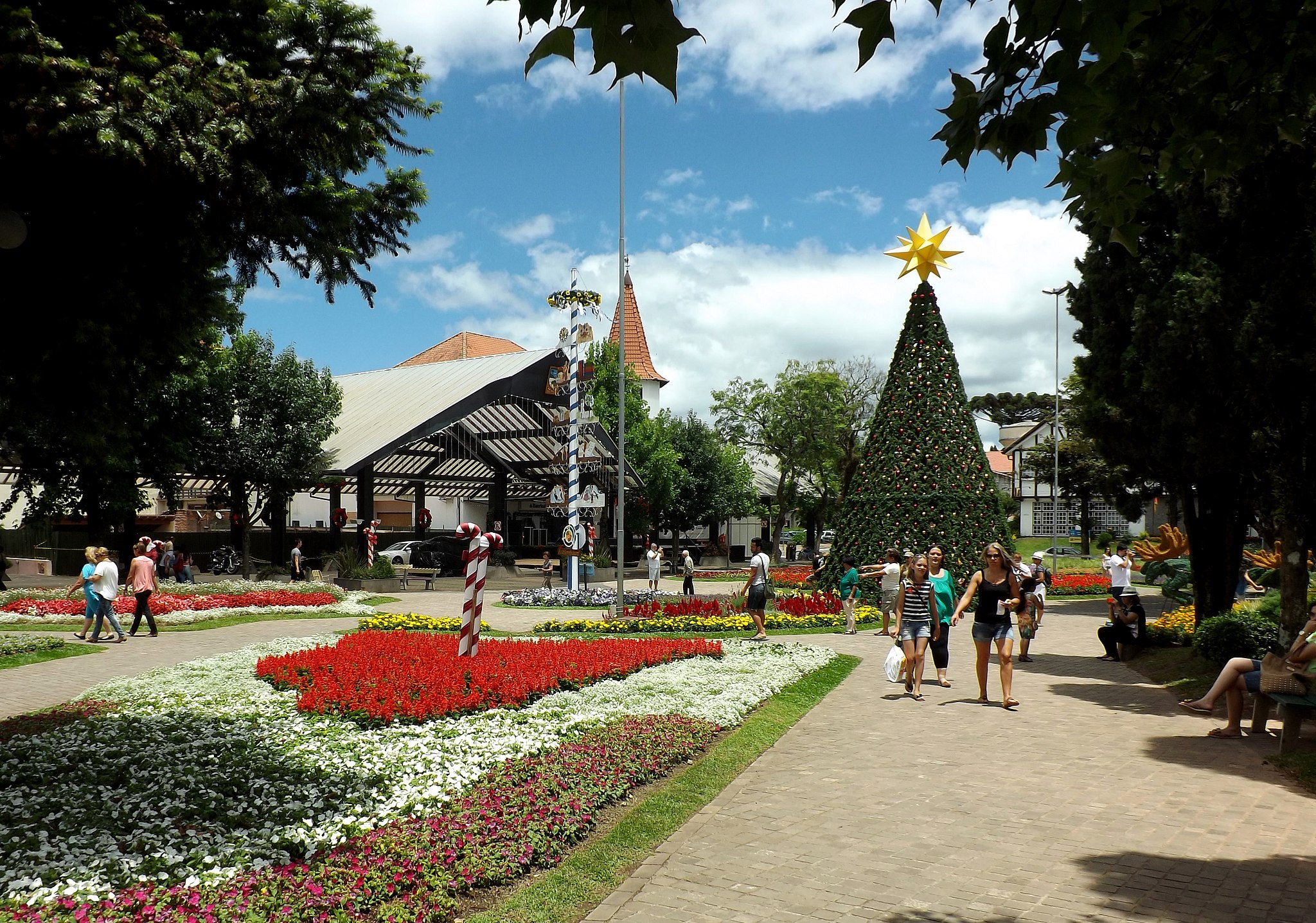 Essa cidade no sul do Brasil encanta visitantes com tradição e flores