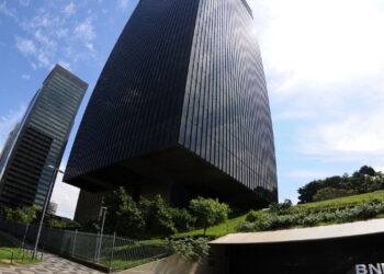 Governo impulsiona IA no Brasil com financiamento do BNDES e da Finep! Confira