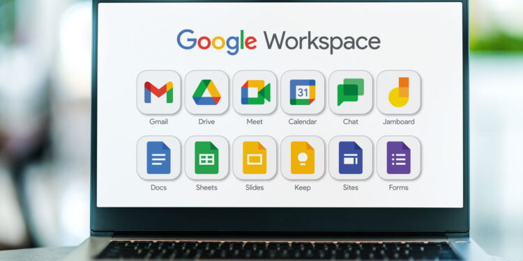 Google libera ferramenta para você personalizar uma IA com a sua cara!