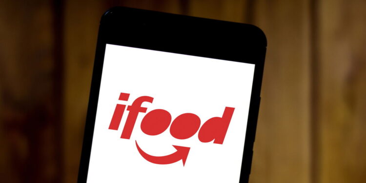 O que o iFood planeja com a compra de parte da empresa de CRMBonus? Entenda