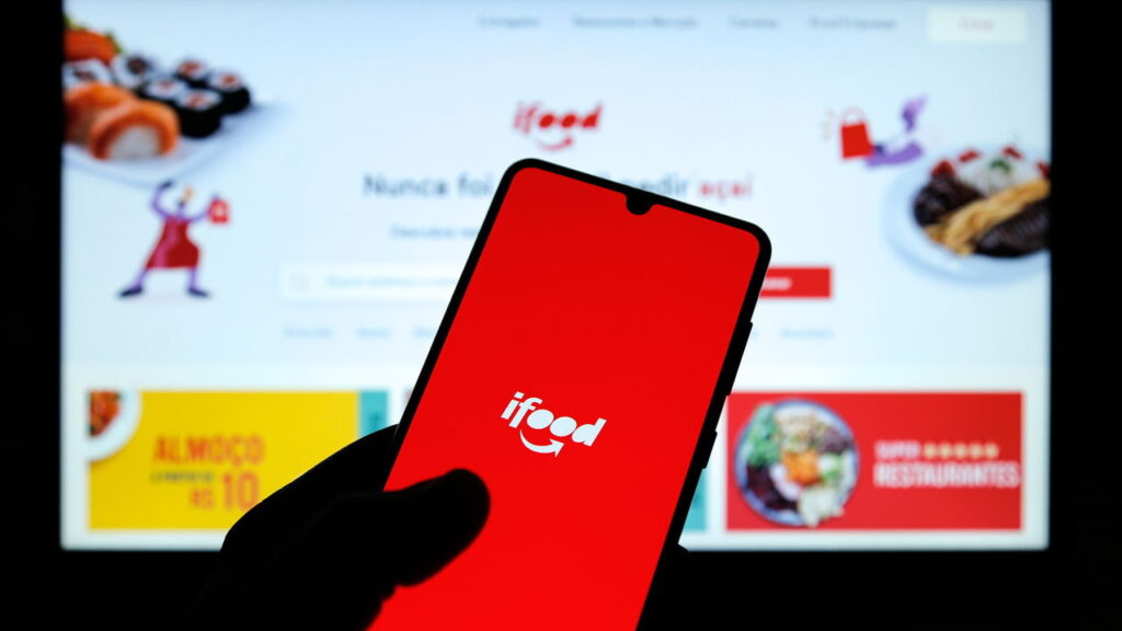 Para segurar entregadores, iFood lança pacote de vantagens e bônus em dinheiro!