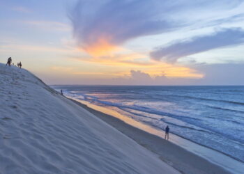 A cidade que surpreende com belezas naturais que parecem irreais