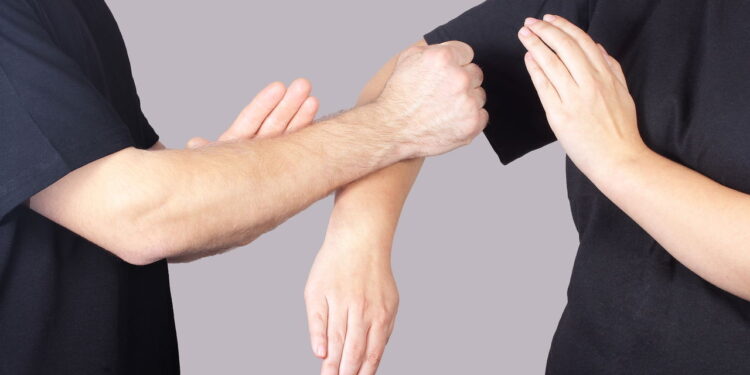Quer aprender krav maga? Veja os benefícios para seu corpo e autoconfiança