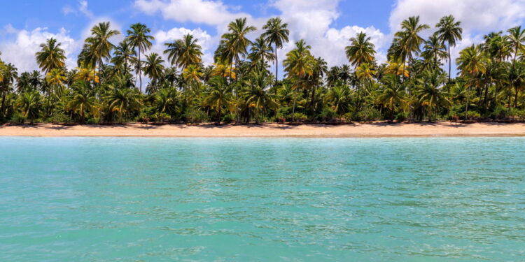 Esse destino tem águas mais cristalinas que o próprio Caribe