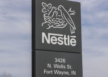 A jornada da Nestlé da farinha láctea ao império de chocolates e alimentos! Confira