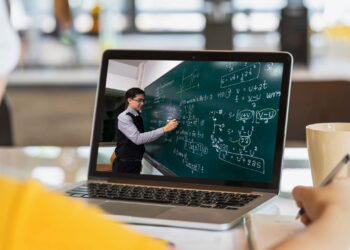 Como se tornar um professor ou criador de conteúdo na era da educação online! Entenda